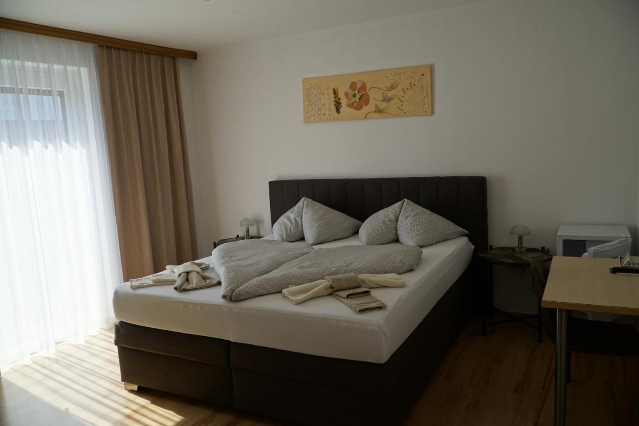 Pension-Ferienwohnung Rotar ฟาคอัมซี ภายนอก รูปภาพ