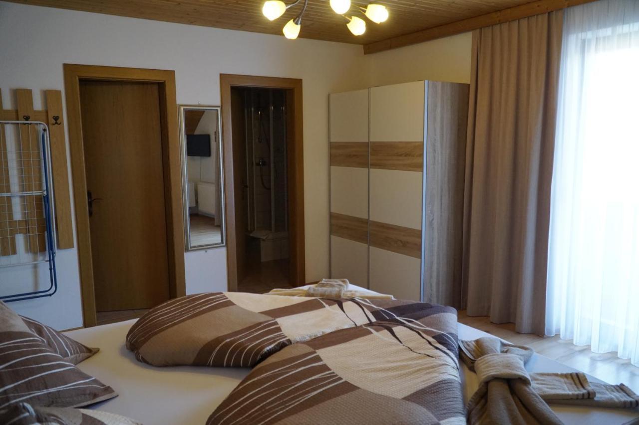 Pension-Ferienwohnung Rotar ฟาคอัมซี ภายนอก รูปภาพ