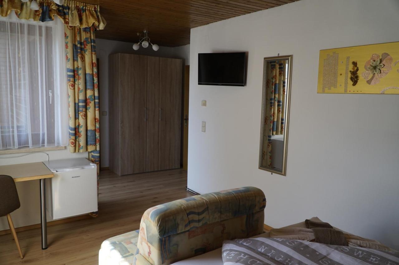 Pension-Ferienwohnung Rotar ฟาคอัมซี ภายนอก รูปภาพ