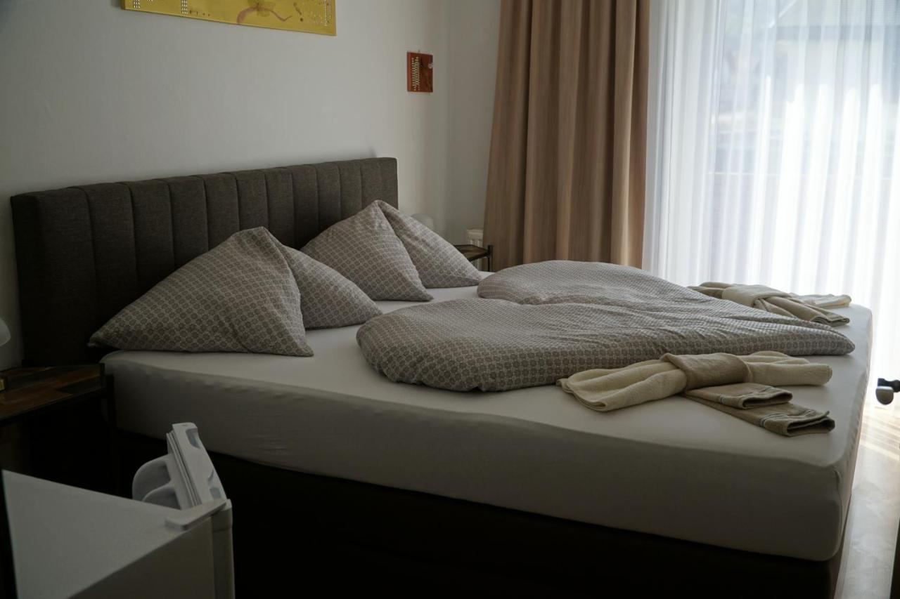 Pension-Ferienwohnung Rotar ฟาคอัมซี ภายนอก รูปภาพ