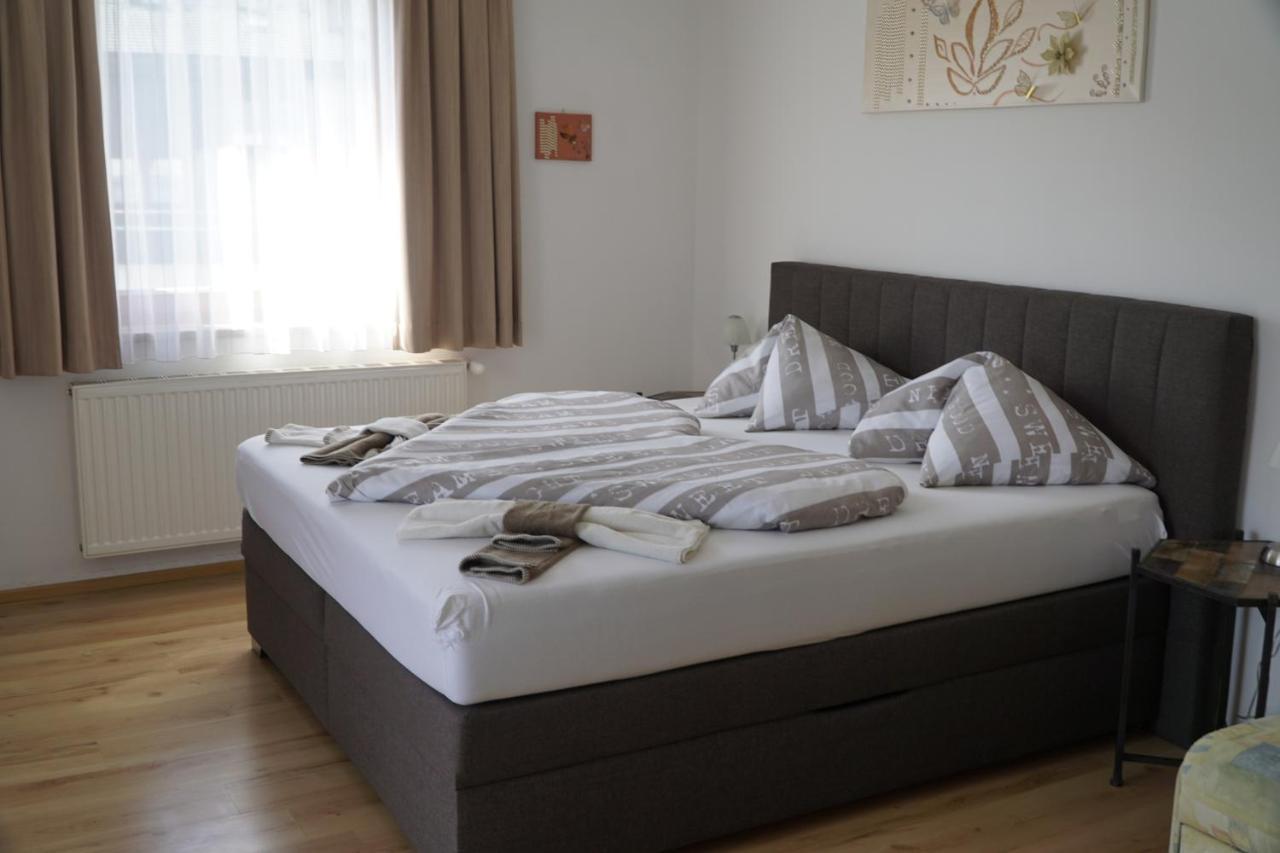 Pension-Ferienwohnung Rotar ฟาคอัมซี ภายนอก รูปภาพ