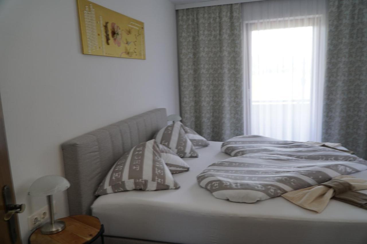 Pension-Ferienwohnung Rotar ฟาคอัมซี ภายนอก รูปภาพ