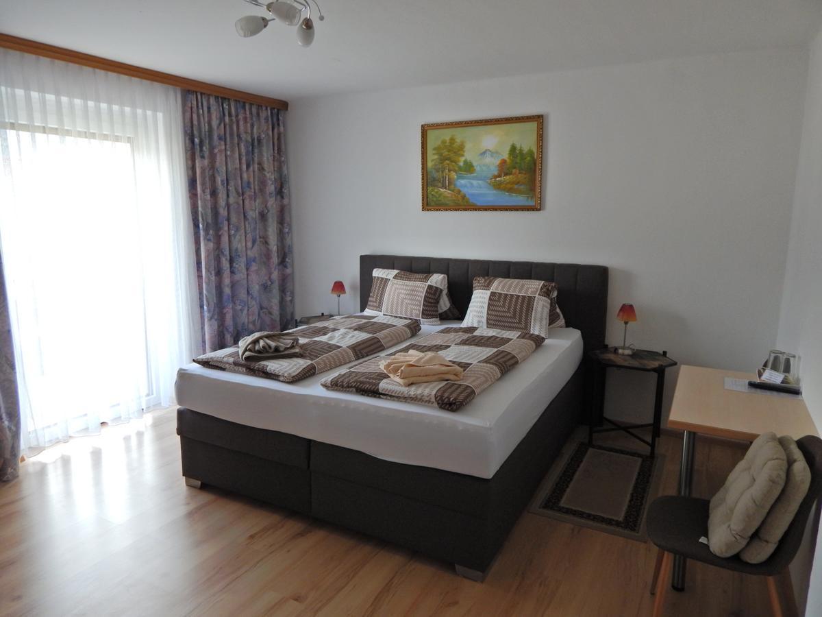 Pension-Ferienwohnung Rotar ฟาคอัมซี ภายนอก รูปภาพ